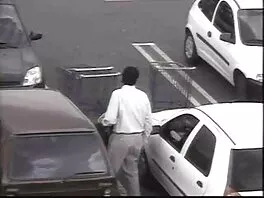 Una bionda dall'aspetto dolce sta prendendo un cazzo mostruoso nel suo stretto buco del video per adulti gratuiti culo