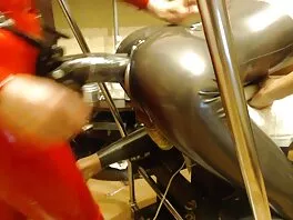 Calda video hard gratis con animali bionda leccata da una rossa lesbica con gemelli naturali