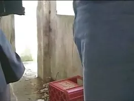 Una tettona mora adora una sesso gratis donne con animali grossa anatra e si fa scopare forte