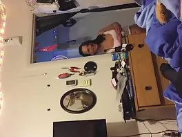 La ragazza con il coniglietto di Playboy sulla guancia pratica film porno ghei gratis il sesso davanti alla telecamera