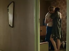 La splendida film x adulti gratis pornostar si libera dei vestiti e va a leccarsi a vicenda