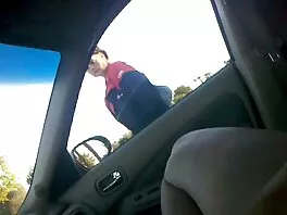 L'uomo vizioso si sta film porno per adulti sbattendo quella piccola ragazza bruna
