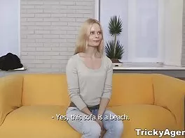 Due tipi arrapati stanno impazzendo sui buchi affamati di film per adulti gratis italiani questa ragazza