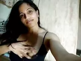 Diverse MILF viseificate durante film per adulti gratuiti una festa sessuale indimenticabile