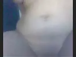 Piccola bionda si video hard x adulti spoglia per mostrare il suo corpo bollente al cameraman
