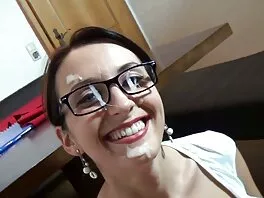 Adolescente carina prende un grosso cazzo grasso video di lesbiche gratis per dei soldi facili veloci