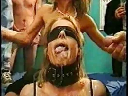 Il ragazzo non pensava nemmeno film porno per adulti che un trio lo stesse aspettando stasera